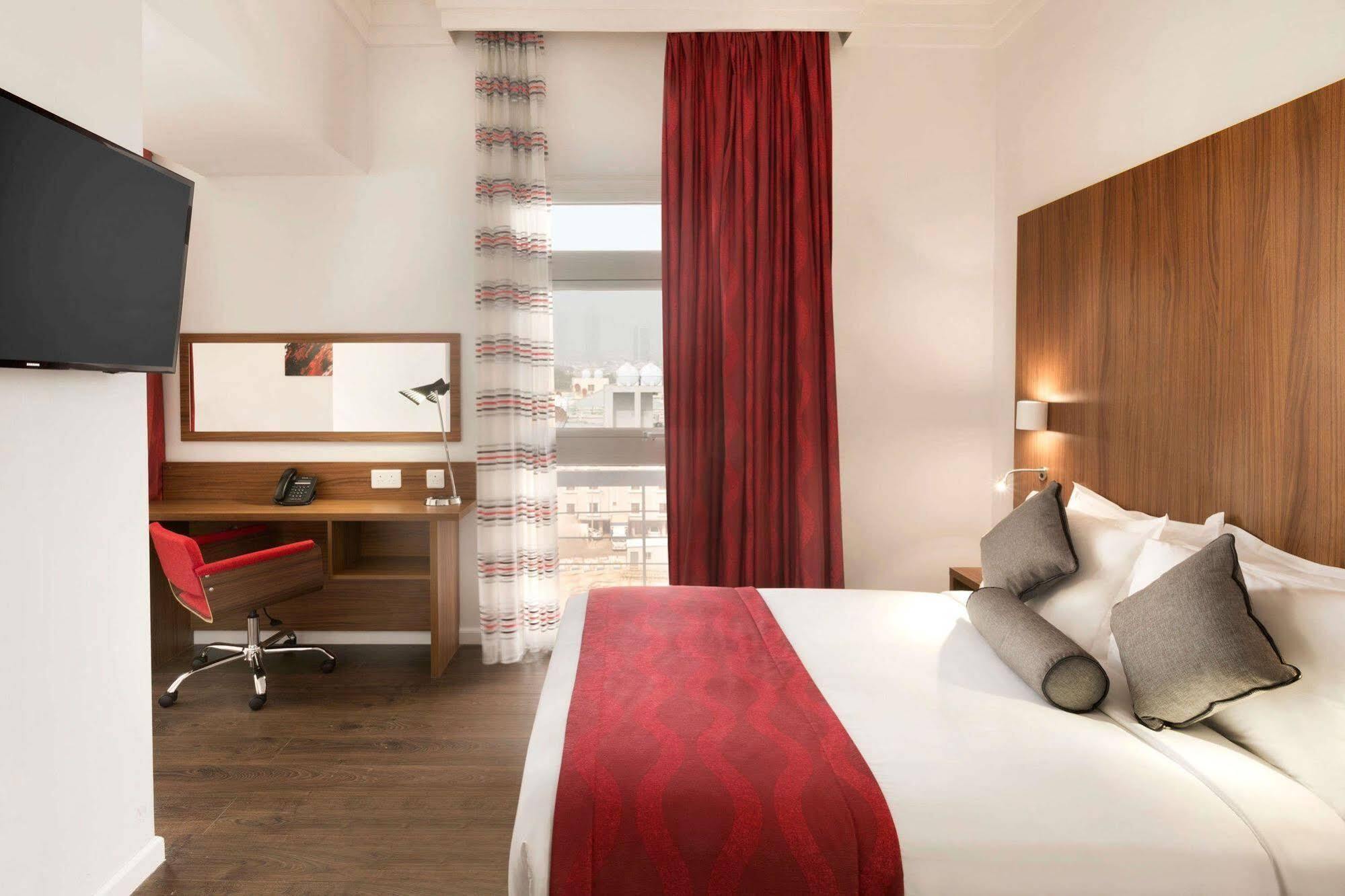 Ramada Encore Al Khobar Olaya Exterior foto